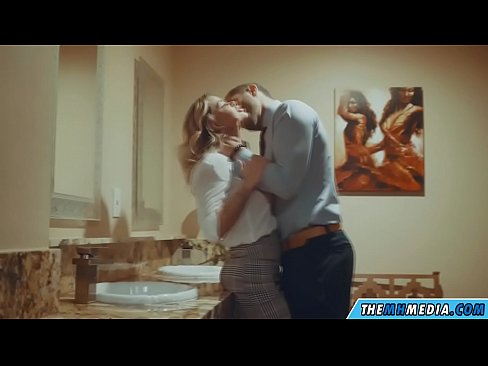 ❤️ Kur një bjonde me bukë ju josh në një banjë publike ❤️ Porno ruse në pornografi sq.novoporn.ru ️❤